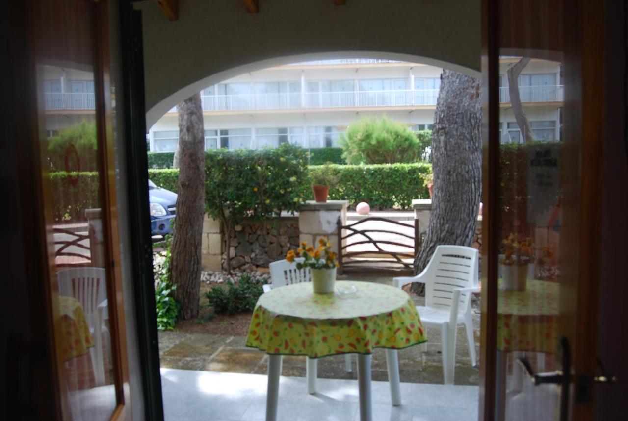 Es Pins Daire Cala Blanca  Oda fotoğraf
